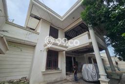 For Sale! Premium House LT 929m2 Desain Elegan di Manyar For Sale! Premium House LT 929m2 Desain Elegan di Manyar
