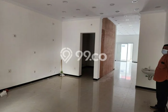 LOKASI STRATEGIS! Ruko di Jetis, Luas 132m2m², Area Berkembang LOKASI STRATEGIS! Ruko di Jetis, Luas 132m2m², Area Berkembang