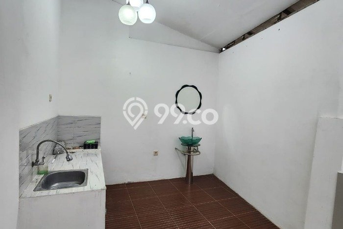 For Sale Rumah 2 Kamar Lokasi Ideal Bagus dan Strategis di Ciputat For Sale Rumah 2 Kamar Lokasi Ideal Bagus dan Strategis di Ciputat