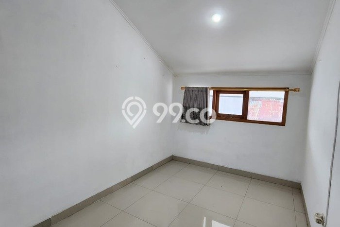 For Sale Rumah 2 Kamar Lokasi Ideal Bagus dan Strategis di Ciputat For Sale Rumah 2 Kamar Lokasi Ideal Bagus dan Strategis di Ciputat