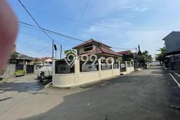 Ready to Use! Premium House LT 410m2 Desain Modern di Buah Batu Ready to Use! Premium House LT 410m2 Desain Modern di Buah Batu