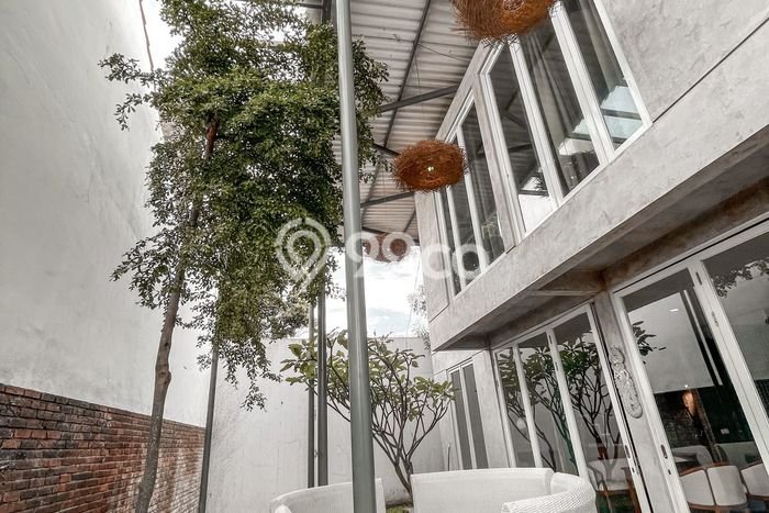 Rumah Elit Modern Siap Huni di Sariwangi Bandung Rumah Elit Modern Siap Huni di Sariwangi Bandung