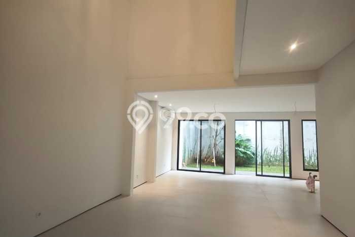 Dijual Rumah Mewah Elegan Dengan View Eksklusif di Lippo Karawaci, Tangerang Dijual Rumah Mewah Elegan Dengan View Eksklusif di Lippo Karawaci, Tangerang