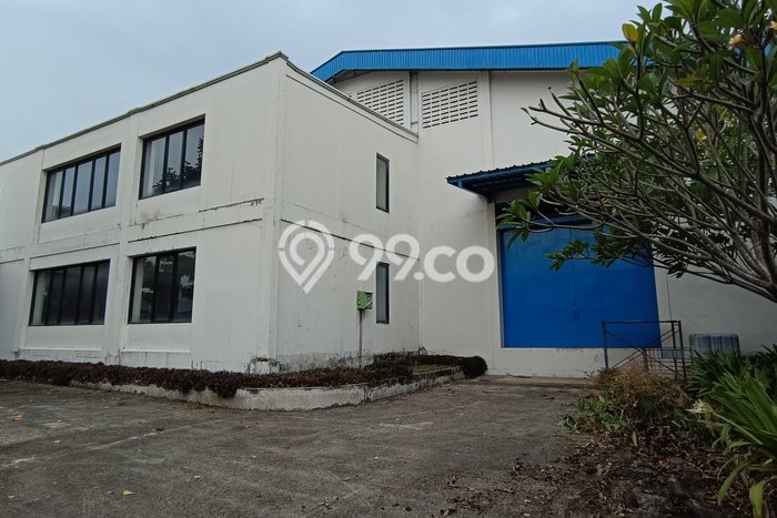 AREA BISNIS! Gudang di Cikarang Pusat, Luas 3600m², Jalan Utama, Ramai AREA BISNIS! Gudang di Cikarang Pusat, Luas 3600m², Jalan Utama, Ramai