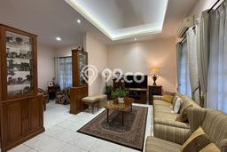 Rumah Luxury Modern Tanpa Renovasi di Surya Sumantri Bandung Rumah Luxury Modern Tanpa Renovasi di Surya Sumantri Bandung