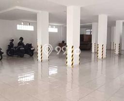 Rumah Modern di Dago, Bandung, Luas 367m2m² Bangunan 957m2m² Rumah Modern di Dago, Bandung, Luas 367m2m² Bangunan 957m2m²