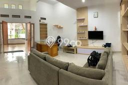 For Sale! Luxury House LT 144m2 Desain Elegan di Kota Baru Parahyangan For Sale! Luxury House LT 144m2 Desain Elegan di Kota Baru Parahyangan