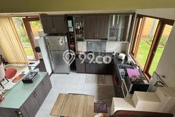 Rumah Luas Tanah 1035m2m² di Lembang, Bandung - Lokasi Strategis Rumah Luas Tanah 1035m2m² di Lembang, Bandung - Lokasi Strategis