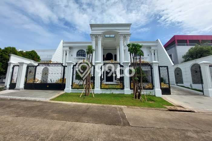 Jual Rumah Luas Megah Dengan View Cantik di Sentul City, Bogor Jual Rumah Luas Megah Dengan View Cantik di Sentul City, Bogor