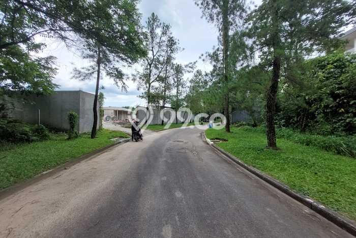 Kavling Tanah untuk Dijual di Sentul City, Bogor, Luas 2300m2 Kavling Tanah untuk Dijual di Sentul City, Bogor, Luas 2300m2