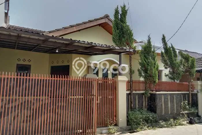 For Sale Rumah 3 Kamar Lokasi Ideal Bagus dan Strategis di Soreang For Sale Rumah 3 Kamar Lokasi Ideal Bagus dan Strategis di Soreang