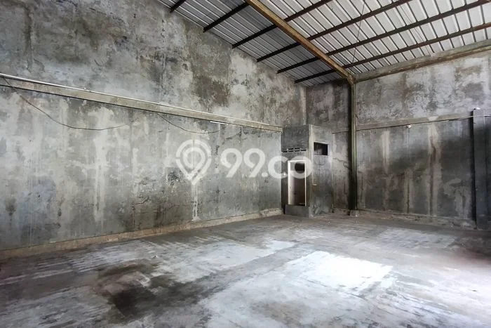 Disewakan Gudang di Kawasan Ramai Kopo Luas 80m2 Disewakan Gudang di Kawasan Ramai Kopo Luas 80m2