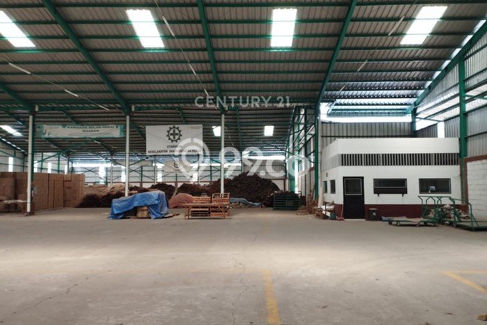 Gudang Dijual Lokasi Emas di Plered Luas 4200m2 Gudang Dijual Lokasi Emas di Plered Luas 4200m2