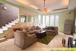 For Sale! Luxury House LT 216m2 Desain Elegan di Bintaro For Sale! Luxury House LT 216m2 Desain Elegan di Bintaro