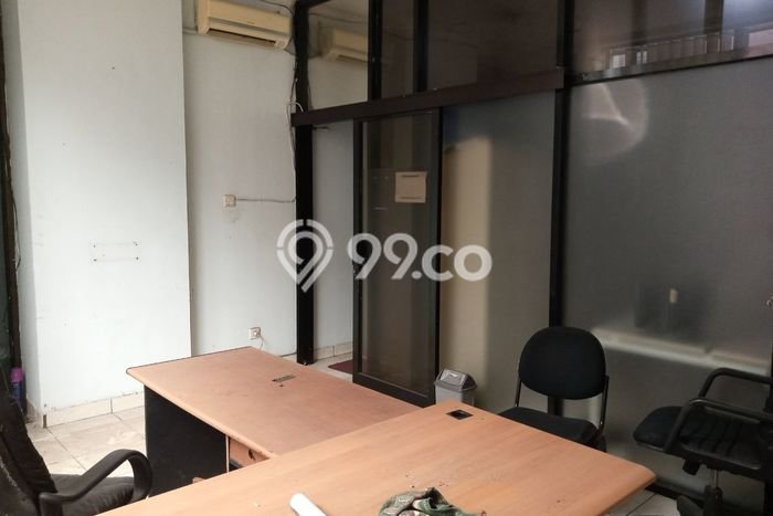 Ruko Dijual di Bandung LT 83m2 & LB 240m2 Lokasi Terbaik! Ruko Dijual di Bandung LT 83m2 & LB 240m2 Lokasi Terbaik!