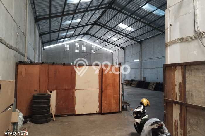 Gudang Usaha Dijual di Kutawaringin Bandung LT 790m2 & LB 850m2 Gudang Usaha Dijual di Kutawaringin Bandung LT 790m2 & LB 850m2