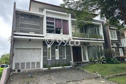 Rumah Luxury Modern Tanpa Renovasi di Kota Baru Parahyangan Bandung Rumah Luxury Modern Tanpa Renovasi di Kota Baru Parahyangan Bandung