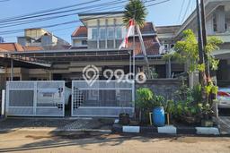 Jual Cepat Rumah dengan Luas Tanah 162m2m² dan Luas Bangunan 260m2m² di Kawasan Antapani, Bandung Jual Cepat Rumah dengan Luas Tanah 162m2m² dan Luas Bangunan 260m2m² di Kawasan Antapani, Bandung