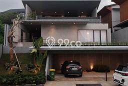 Ready to Use! Premium House LT 512m2 Desain Elegan di Dago Ready to Use! Premium House LT 512m2 Desain Elegan di Dago
