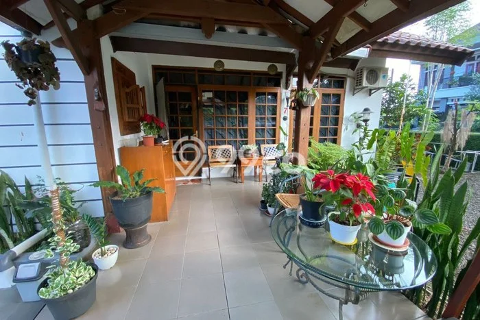 For Sale! Premium House LT 400m2 Desain Modern di Pasteur For Sale! Premium House LT 400m2 Desain Modern di Pasteur