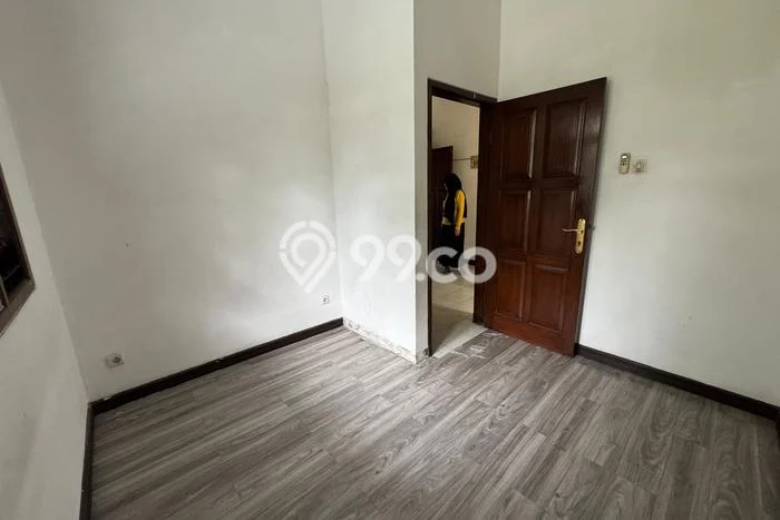 For Sale! Luxury House LT 177m2 Desain Elegan di Sektor 5 - Bintaro For Sale! Luxury House LT 177m2 Desain Elegan di Sektor 5 - Bintaro