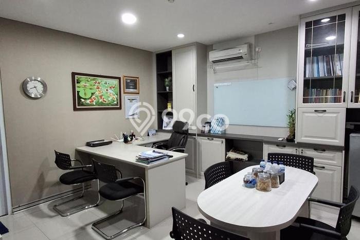 Unit Kantor Dijual di Jakarta Selatan LT 330m2 & LB 993m2 Unit Kantor Dijual di Jakarta Selatan LT 330m2 & LB 993m2