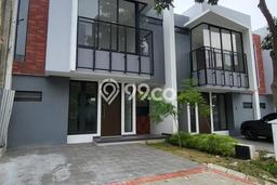 Rumah Elit Modern Tanpa Renovasi di Sektor 7-Bintaro Tangerang Selatan Rumah Elit Modern Tanpa Renovasi di Sektor 7-Bintaro Tangerang Selatan