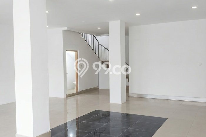 FOR SALE! Ruko di Ciledug Tangerang, LT 104m2, LB 312m2 FOR SALE! Ruko di Ciledug Tangerang, LT 104m2, LB 312m2