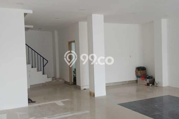 FOR SALE! Ruko di Ciledug Tangerang, LT 104m2, LB 312m2 FOR SALE! Ruko di Ciledug Tangerang, LT 104m2, LB 312m2