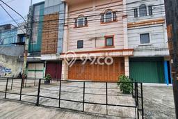 Untuk Dijual Ruko di Cimanggis Depok LT 124m2 / LB 224m2 Untuk Dijual Ruko di Cimanggis Depok LT 124m2 / LB 224m2