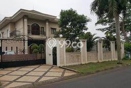 For Sale! Luxury House LT 800m2 Desain Elegan di Modernland For Sale! Luxury House LT 800m2 Desain Elegan di Modernland