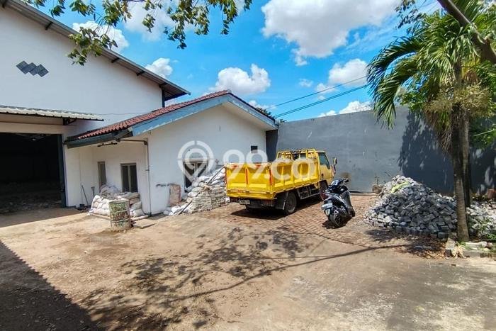 Gudang Disewakan di Kawasan Ramai Cipondoh, Tangerang Gudang Disewakan di Kawasan Ramai Cipondoh, Tangerang