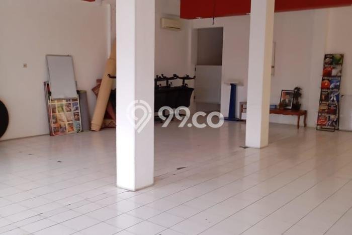 Unit Ruko Dijual di Jakarta Pusat LT 135m2 & LB 450m2 Unit Ruko Dijual di Jakarta Pusat LT 135m2 & LB 450m2