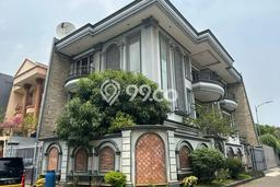 Ready to Use! Premium House LT 271m2 Desain Elegan di Sunter Ready to Use! Premium House LT 271m2 Desain Elegan di Sunter