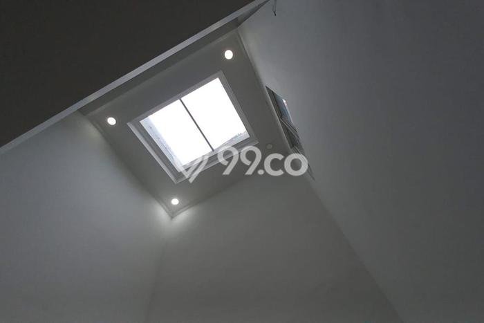 Rumah Elit Modern Siap Huni di Pegadungan Jakarta Barat Rumah Elit Modern Siap Huni di Pegadungan Jakarta Barat