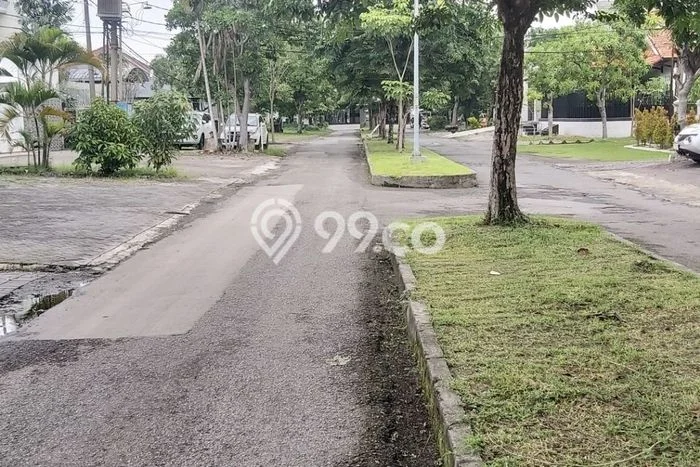 Tanah Dijual Lokasi Strategis di Surabaya dengan Luas 600m2 Tanah Dijual Lokasi Strategis di Surabaya dengan Luas 600m2