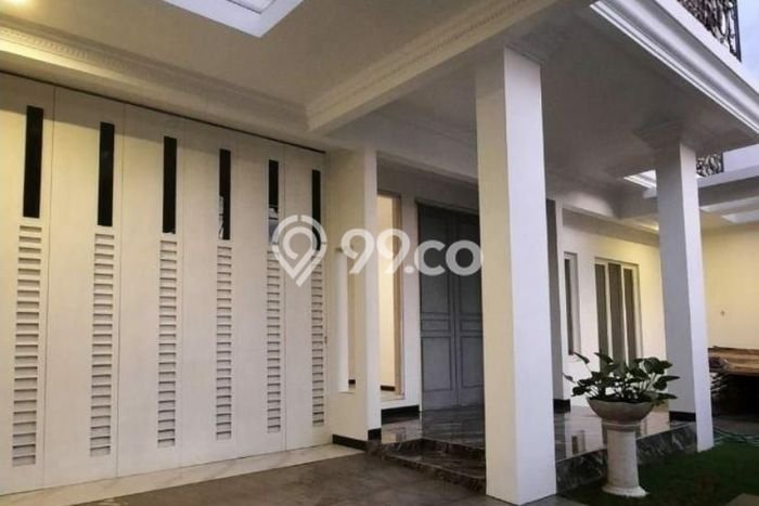 Rumah Luxury Modern Siap Huni di Jemursari Surabaya Rumah Luxury Modern Siap Huni di Jemursari Surabaya