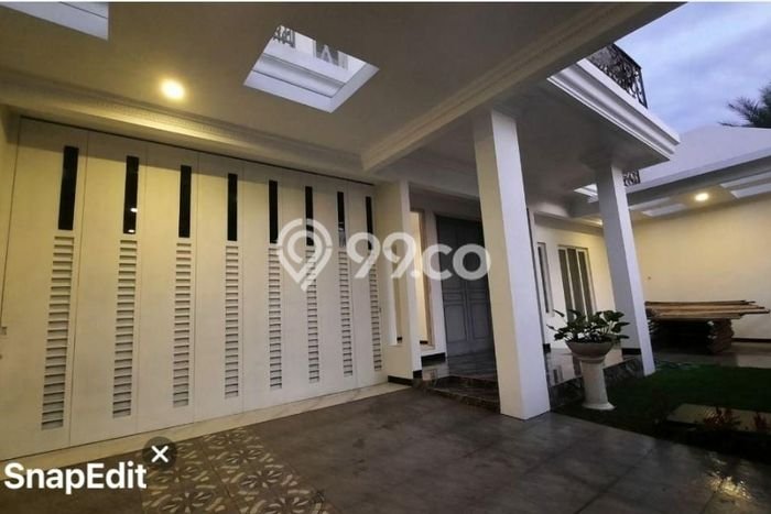 Rumah Luxury Modern Siap Huni di Jemursari Surabaya Rumah Luxury Modern Siap Huni di Jemursari Surabaya