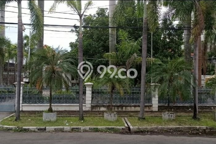 Hunian Mewah LB 500m2 Siap Pakai Desain Elegan di Raya Darmo, Surabaya Hunian Mewah LB 500m2 Siap Pakai Desain Elegan di Raya Darmo, Surabaya