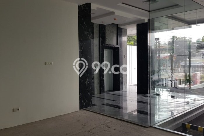 Unit Komersial Dijual di Pancoran Jakarta Selatan 1800m2 Unit Komersial Dijual di Pancoran Jakarta Selatan 1800m2