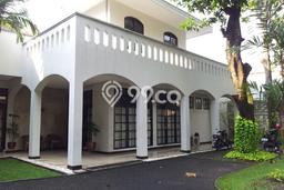 Ready to Use! Premium House LT 1019m2 Desain Modern di Kemang Ready to Use! Premium House LT 1019m2 Desain Modern di Kemang