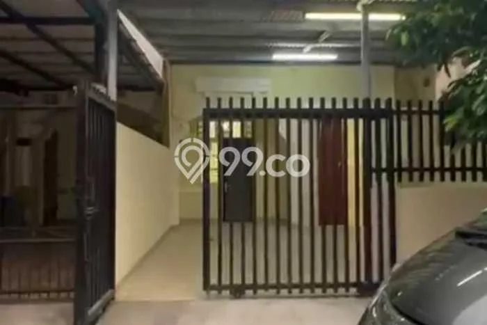 Disewakan! Rumah 3 Kamar Tidur &
3 Kamar Mandi di Cengkareng Barat, Jakarta Barat Disewakan! Rumah 3 Kamar Tidur &
3 Kamar Mandi di Cengkareng Barat, Jakarta Barat
