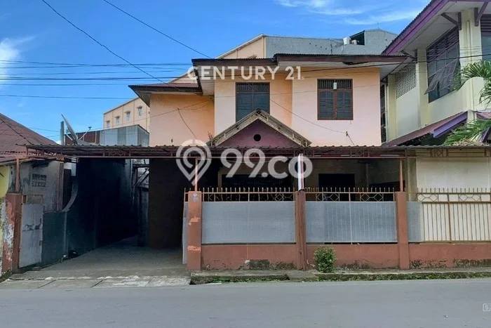Rumah Mewah LB 345m2 Siap Huni Desain Elegan di Mario, Makassar Rumah Mewah LB 345m2 Siap Huni Desain Elegan di Mario, Makassar