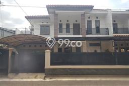 Ready to Use! Premium House LT 230m2 Desain Elegan di Buah Batu Ready to Use! Premium House LT 230m2 Desain Elegan di Buah Batu