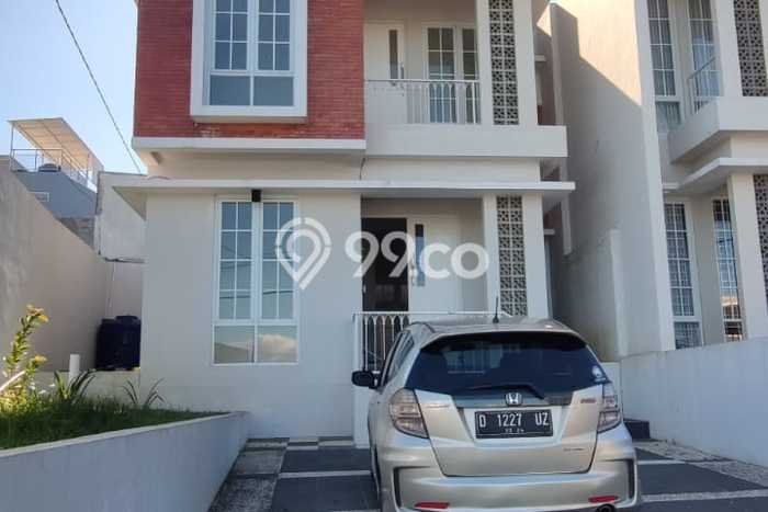 Dijual Rumah Eksklusif 3 KT di Ciwaruga, Bandung Dijual Rumah Eksklusif 3 KT di Ciwaruga, Bandung