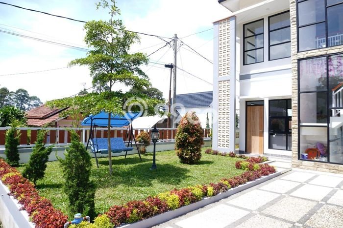 Vila Kawasan , Luas 169m2m², Lingkungan Tenang untuk hunian Vila Kawasan , Luas 169m2m², Lingkungan Tenang untuk hunian