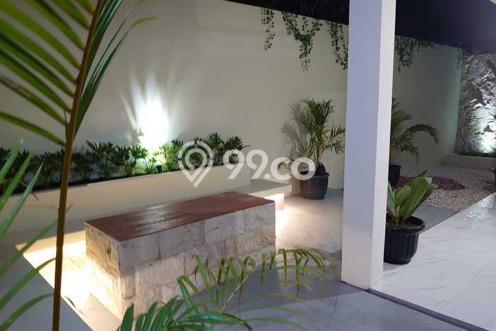 Vila Strategis Kawasan , Ukuran 300m2m², Area Nyaman untuk Anda Vila Strategis Kawasan , Ukuran 300m2m², Area Nyaman untuk Anda