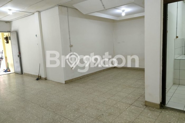 Ruko disewakan di Sukajadi Bandung dengan luas bangunan 38m2 Ruko disewakan di Sukajadi Bandung dengan luas bangunan 38m2