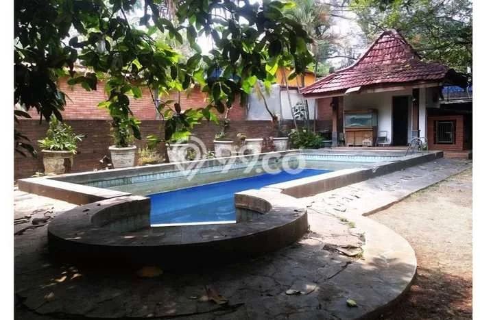 Rumah Elit Modern Tanpa Renovasi di Kalibata Jakarta Selatan Rumah Elit Modern Tanpa Renovasi di Kalibata Jakarta Selatan