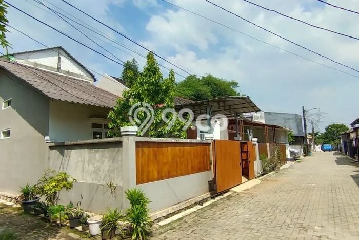 Jual Rumah Strategis Bagus Punya 3 KT di Curug Tangerang SHM Jual Rumah Strategis Bagus Punya 3 KT di Curug Tangerang SHM